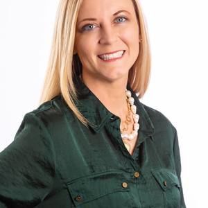 Meet your Posher, Deonna